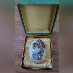 Royal Bayreuth Porcelain China Egg Easter 1976 Woman And Flowers Germany Vintage